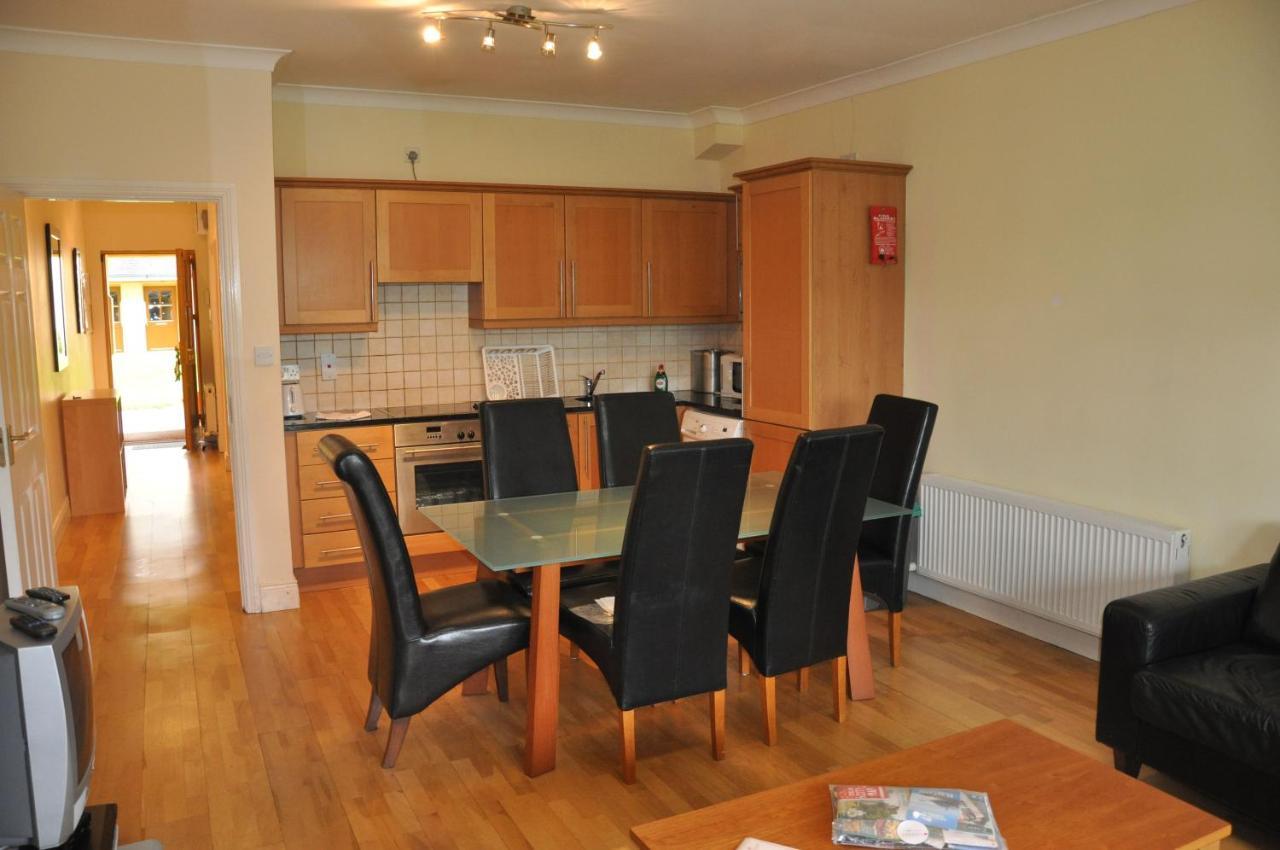 Heyward Mews Holiday Homes By Trident Holiday Homes スウォーズ エクステリア 写真